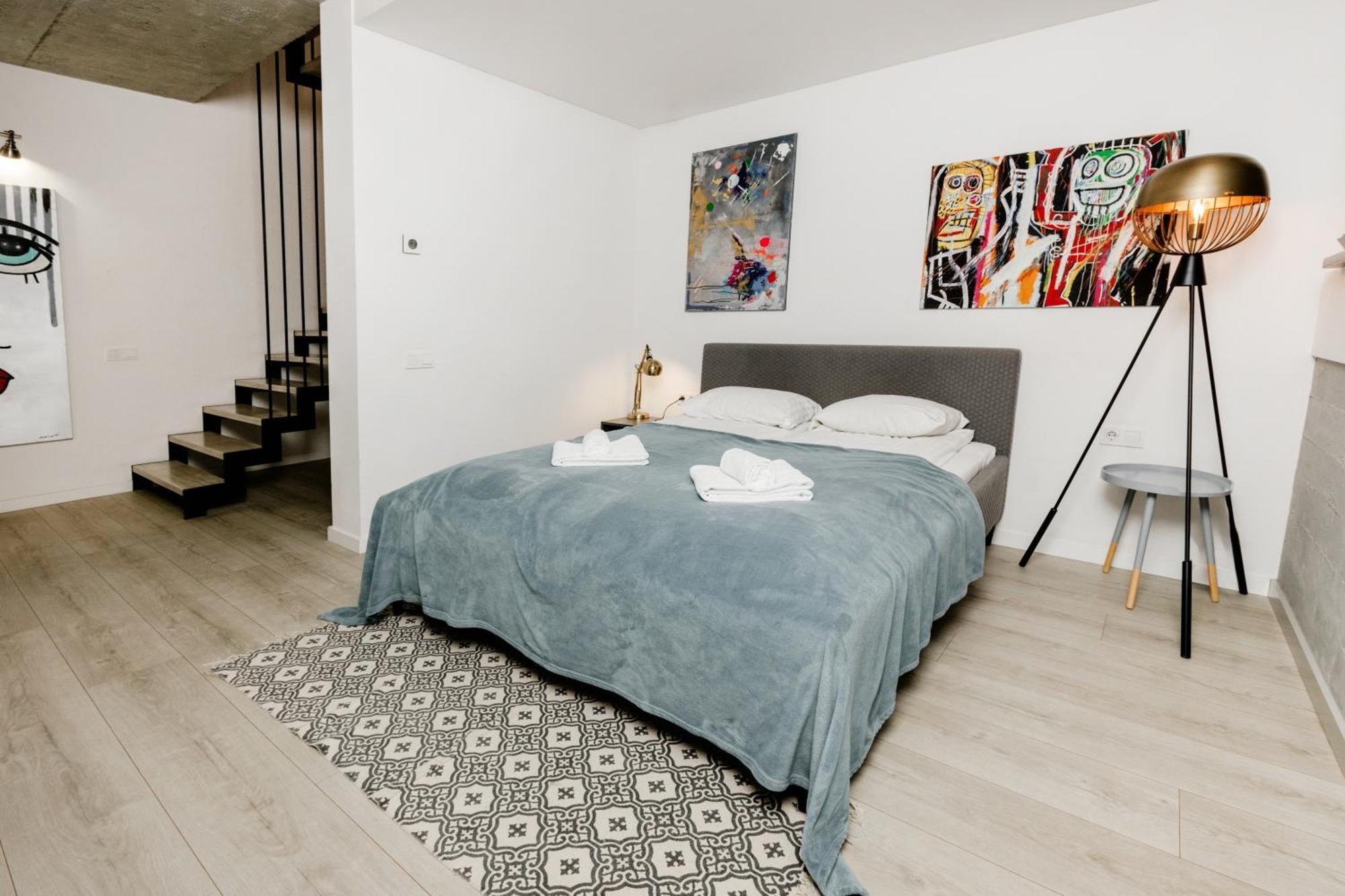 Modern And Spacious Loft Type Apartment 8 With Free Private Parking By "Owl Jazz Apartments" Kaunas Ngoại thất bức ảnh