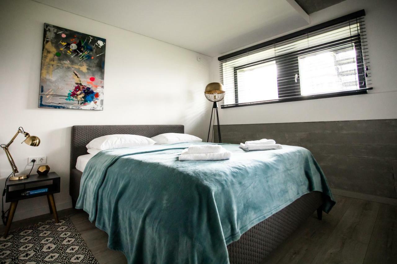 Modern And Spacious Loft Type Apartment 8 With Free Private Parking By "Owl Jazz Apartments" Kaunas Ngoại thất bức ảnh